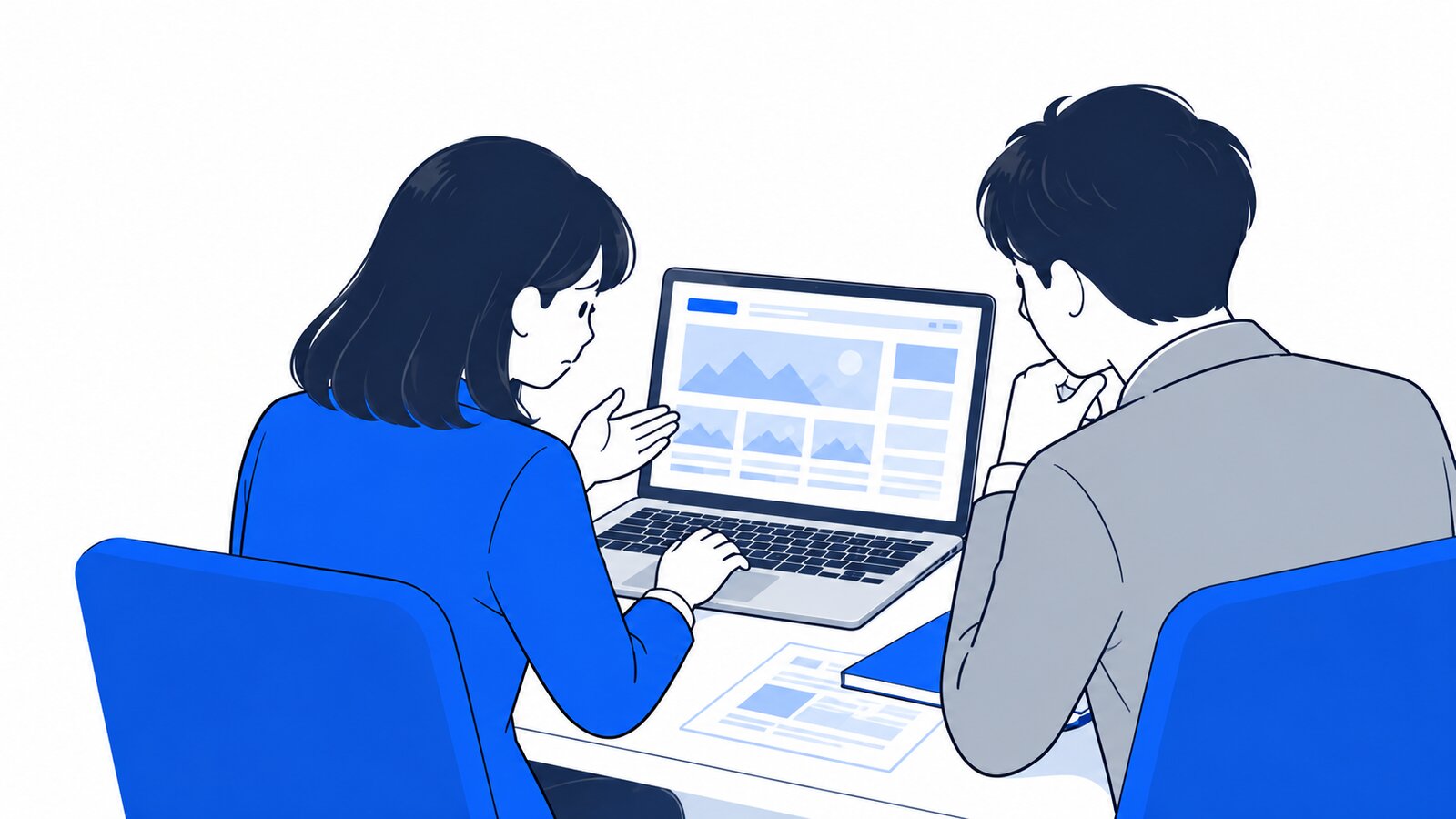 公開後のサイトをノートPCで見ながら、困った様子で相談する担当者と上司